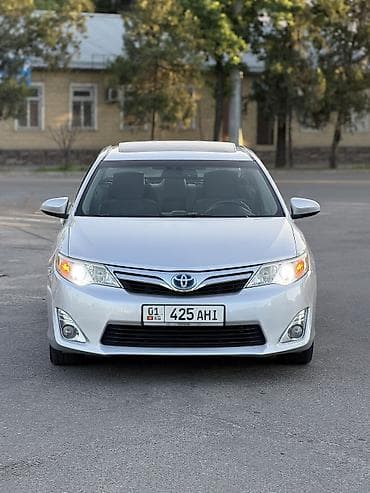 Toyota Camry: 2012 г., 2.5 л, Автомат, Гибрид, Седан