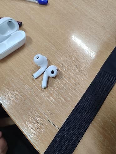 Беспроводные наушники-вкладыши с кейсом зарядки - Форм-фактор