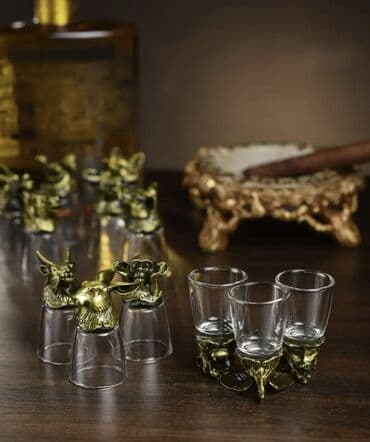 все для животных: • Набор : Кувшин и рюмки в чемодане. • Чемодан(экокожа имитация — 7