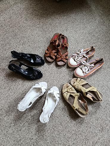 Женская обувь: Женская обувь — набор из 6 пар Состав: - Черные открытые босоножки на — 1