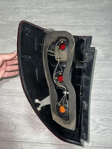 контактные педали: Задние фары (пара) для Lexus 470 Комплект: левый и правый фонарь — 3