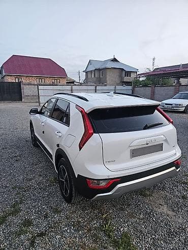 Kia Niro: 2022 г., Гибрид, Кроссовер — 4