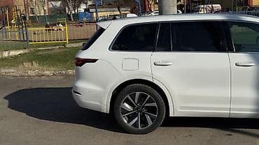 i5 12400f: Lixiang One: 2021 г., Гибрид, Кроссовер — 4