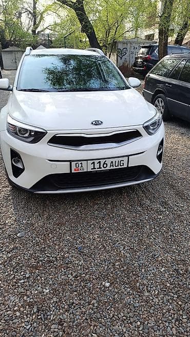 eclipse cross: Kia Stonic: 2019 г., Кроссовер — 1