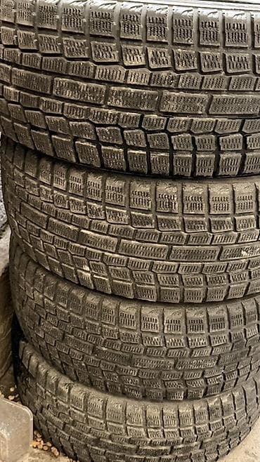 lexus rc 350: Шины 215 / 45 / R 17, Зима, Комплект, Легковые, Yokohama — 1