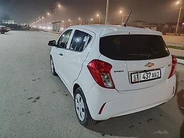 фары сурф: Chevrolet Spark: 2018 г., 1 л, Вариатор, Бензин, Хэтчбэк — 4