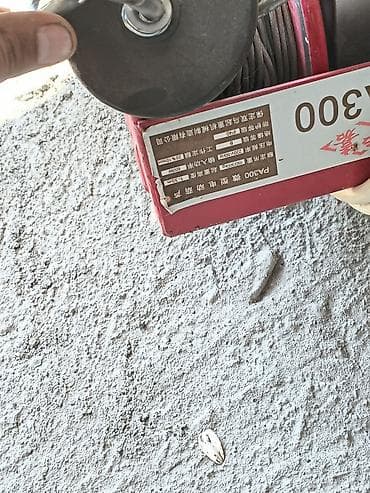 часы капитан: Продаю лебедка поднимается до 250 кг . всемтепроводом можно подинмать — 1