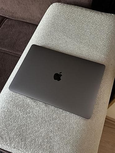 Ноутбуки Apple (MacBook): Для программирования, Б/у, Apple M2, ОЗУ, RAM: 8 ГБ, В рассрочку — 4