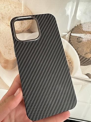 буфер для авто: Чехол для iPhone 15 Pro Max с карбоновым рисунком и поддержкой — 2