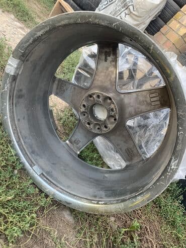 зимние шины на ниву 21214: Литые Диски R 20 AMG, Комплект, отверстий - 5, Б/у — 10