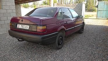 Унаа сатуу: Volkswagen Passat: 1989 г., 1.8 л, Кол менен иштөөчү, Бензин, Седан — 5