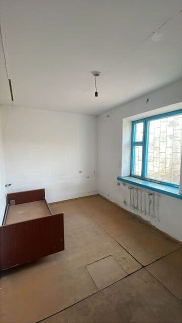 рабочий городок пол дома: Продаю 3 комнатный дом село Полтавка. Без ремонта. Есть красная книга — 3