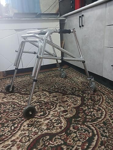 оюнчук машине: Детский ходунки-роллатор с поддерживающим сиденьем - Назначение — 1