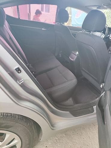 Продажа авто: Hyundai Avante: 2019 г., 1.6 л, Автомат, Газ, Седан — 6
