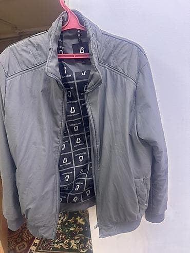 курты: Бомбер, Осень-весна, С принтом, S — 1