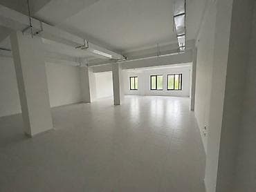 Сдаю коммерческое помещение 180 кв.м, 2й этаж. Отдельный вход с улицы