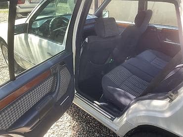 golf b4: Mercedes-Benz W124: 1994 г., 2.2 л, Автомат, Бензин, Универсал — 7