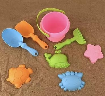 Игровые комплексы: Набор для песочницы/пляжа, 8 предметов, яркие цвета. В комплекте: - — 2