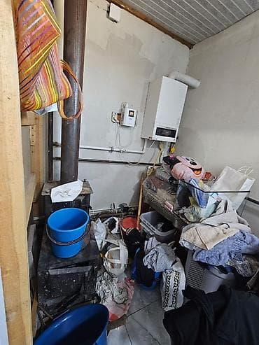 выход к речке: Продаётся жилой дом у воды. Описание: - Просторные светлые комнаты с — 9