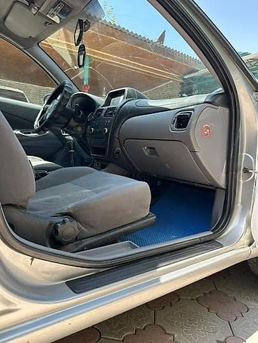 беларус трактор 82 1: Nissan Almera: 2003 г., 1.5 л, Механика, Бензин, Хэтчбэк — 7