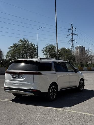 Kia Carnival: 2023 г., 2.2 л, Автомат, Дизель, Минивэн — 4
