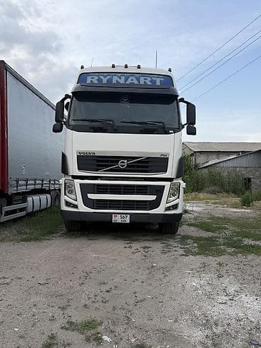 carplay android: Тягач, Volvo, 2012 г., Тентованный — 2