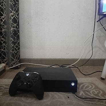 xbox 3: Xbox One X + геймпад Xbox Elite Wireless Controller Series 2 — 3