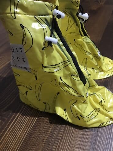 мурские туфли: Чехлы для обуви ( НОВЫЕ). Размер М. Примерно на 35-36 размер обуви — 5