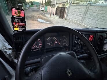 продажа прицепов для легковых автомобилей бу: Renault : 2001 г., 6.2 л, Механика, Дизель, Внедорожник — 9