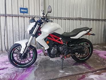 мт 80: Naked 320 куб. см, Бензин — 3