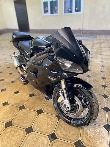 Спортбайк Yamaha, 1000 куб. см, Бензин, Б/у