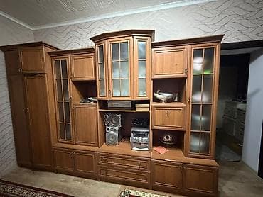 гостиный стенка: Стенка-шкаф, Тип стенки-шкафа: Модульная, Для зала, Б/у, Особенности: С отделением под телевизор — 1