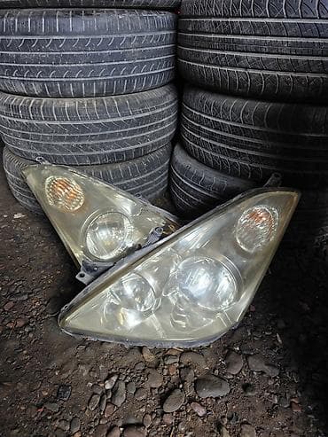 виша: Комплект передних фар Toyota 2003 г., Б/у, Оригинал, Япония — 1