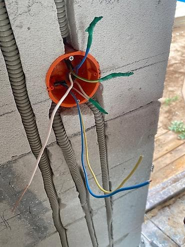 домофон: Электрик | Установка щитков, Электромонтажные работы, Демонтаж электроприборов Больше 6 лет опыта — 8