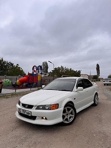 простой: Honda Accord: 2001 г., 2 л, Автомат, Бензин, Седан — 6