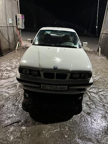 е 210: BMW 5 series: 1992 г., Седан — 1