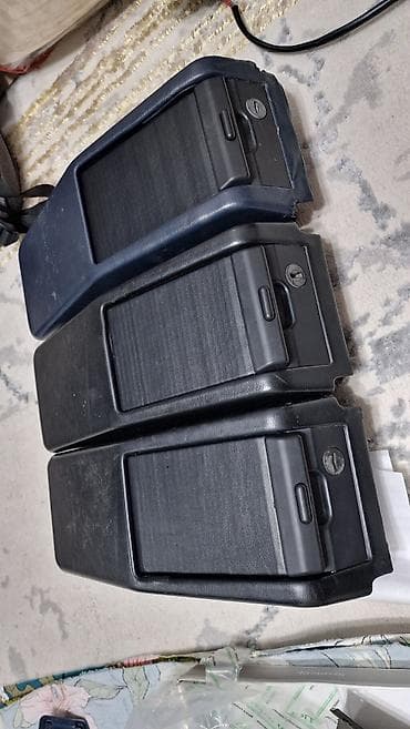 Унаа тетиктери: W124, w126 хлебница синяя 5000, черная с черной шторкой 8000, черная с — 3