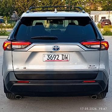 люки на спринтер: Toyota RAV4: 2026 г., Гибрид, Кроссовер — 8