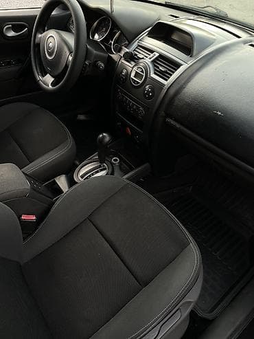 2008: Renault Megane: 2008 г., 1.6 л, Автомат, Бензин, Седан — 6
