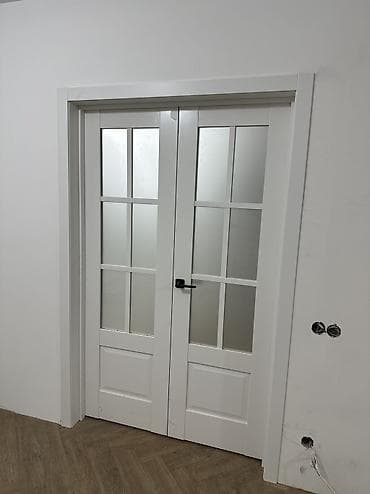 установка пластиковых дверей: Установка дверей и плинтусов всех видов и размеров межкомнатные — 5
