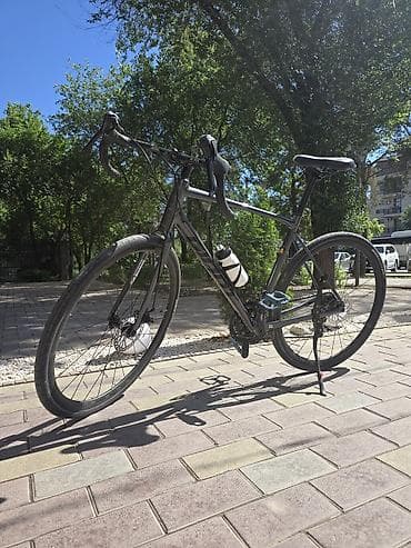 sora: GIANT Contend AR — что-то между шоссейником и гравийником 🚴 Размер МЛ — 2