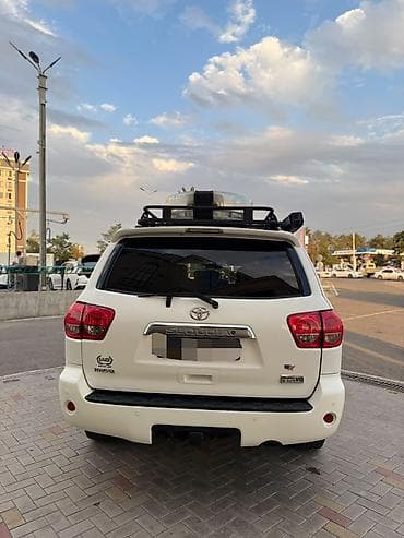 багажник ист: Toyota Sequoia: 2008 г., 5.7 л, Автомат, Газ, Внедорожник — 7