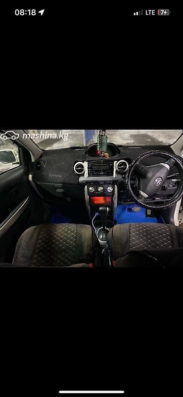 mazda 6: Toyota Ist: 2003 г., Хэтчбэк — 6