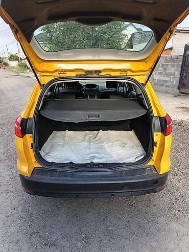 Продажа авто: Ford Focus: 2016 г., 1.6 л, Механика, Бензин, Универсал — 7
