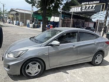 Продажа авто: Hyundai Solaris: 2013 г., 1.6 л, Автомат, Бензин — 1