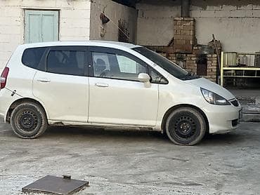 питбайк мото: Honda Fit: 2002 г., 1.5 л, Вариатор, Бензин, Хэтчбэк — 3
