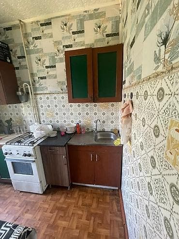 отдам дешего: 3 комнаты, 60 м², 4 этаж, Старый ремонт — 5