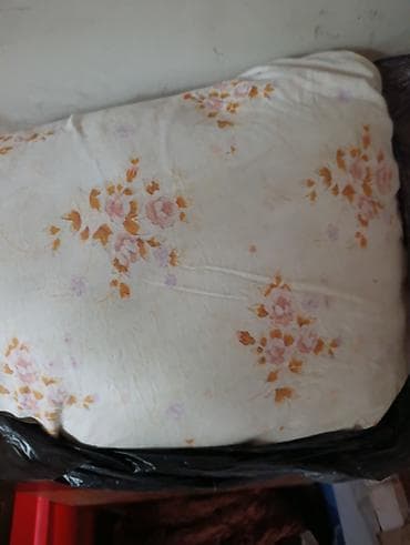 Подушка спальная - Размер: примерно стандартная подушка 50×70 см at lalafo.kg Подушка спальная - Размер: примерно стандартная подушка 50×70 см