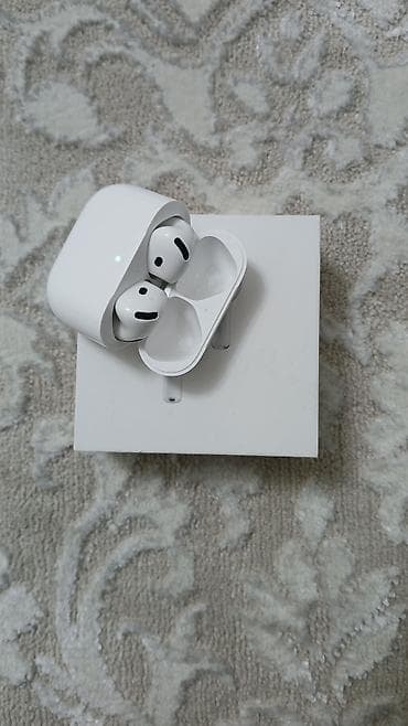 Наушники: Вкладыши, Apple, Б/у, Беспроводные (Bluetooth), Классические — 1