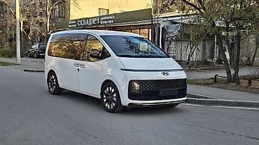 ПРОКАТ!!! БЕЗ ВОДИТЕЛЯ!!!Hyundai Staria, ОБЬЕМ ДВИГАТЕЛЯ 3.5 ГАЗ, 7-